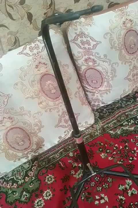 پایه گیتار|گیتار، بیس، امپلیفایر|زاهدان, |دیوار