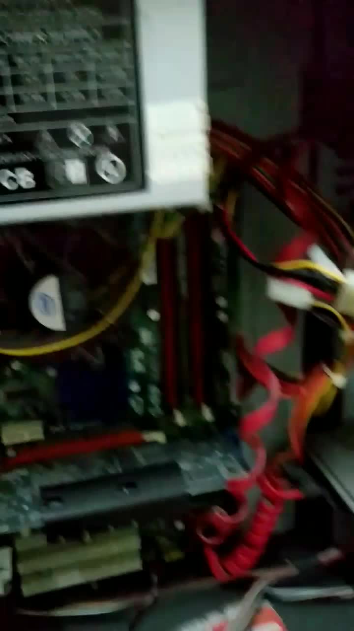 کیس کامپیوتر|رایانه رومیزی|برخوار, |دیوار