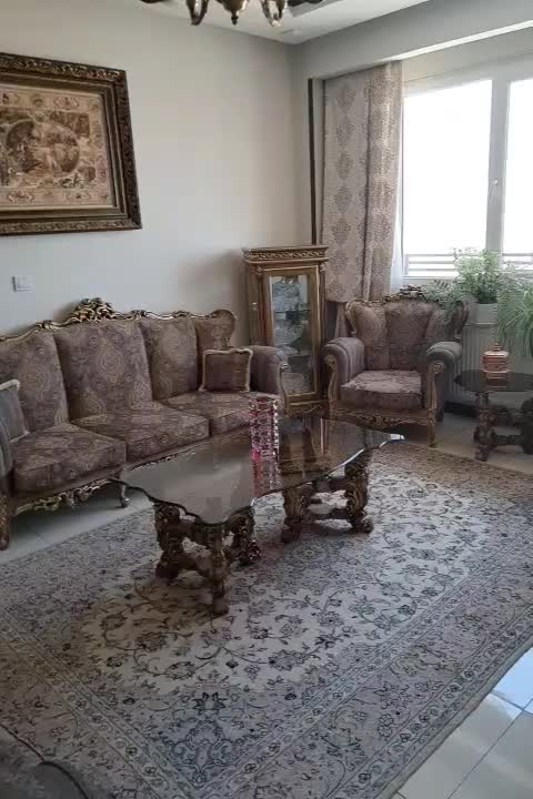 مبلمان۹ نفره و میز غذاخوری ۸نفری با ۲عدد ویترین ست|مبلمان خانگی و میز عسلی|تهران, کوی بیمه|دیوار