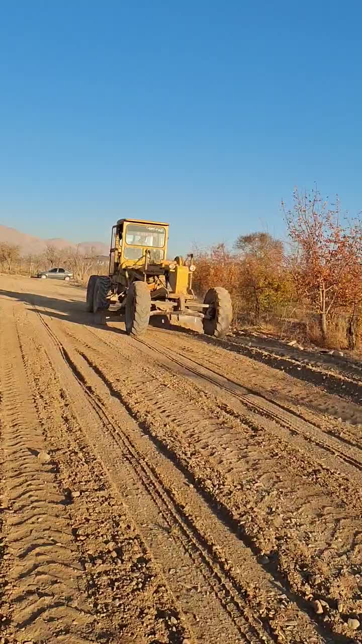 اجاره دهنده گریدر . غلطک . آبپاش . آسفالت .تراشه|خدمات حمل و نقل|دماوند, گیلاوند|دیوار