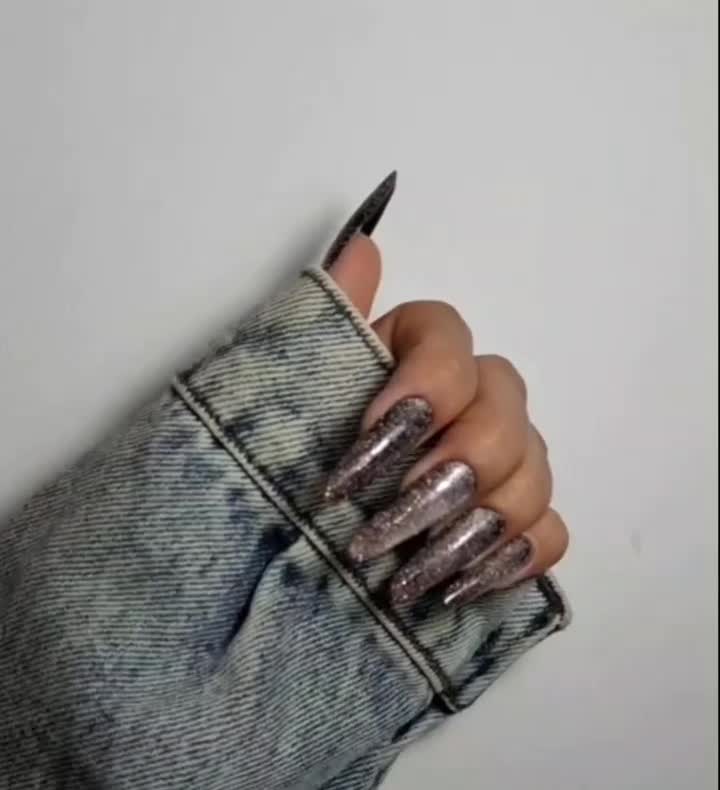 کاشت تخصصی وآموزش ناخن ،اجاره لاین|خدمات آرایشگری و زیبایی|گلبهار, شهر جدید گلبهار|دیوار