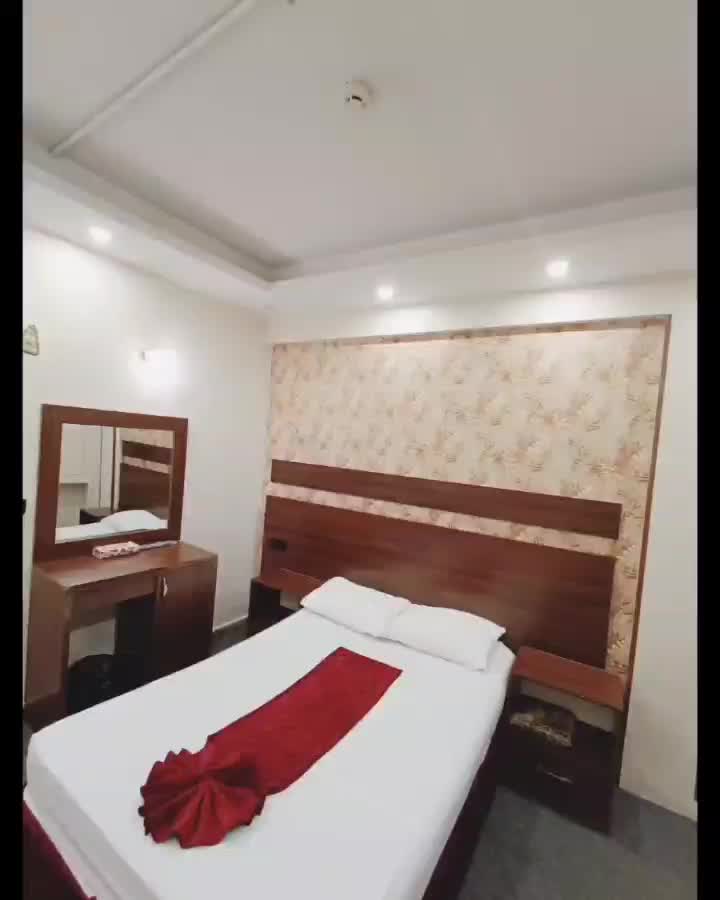 تور مشهد هتل کنار حرم|تور و چارتر|یزد, |دیوار