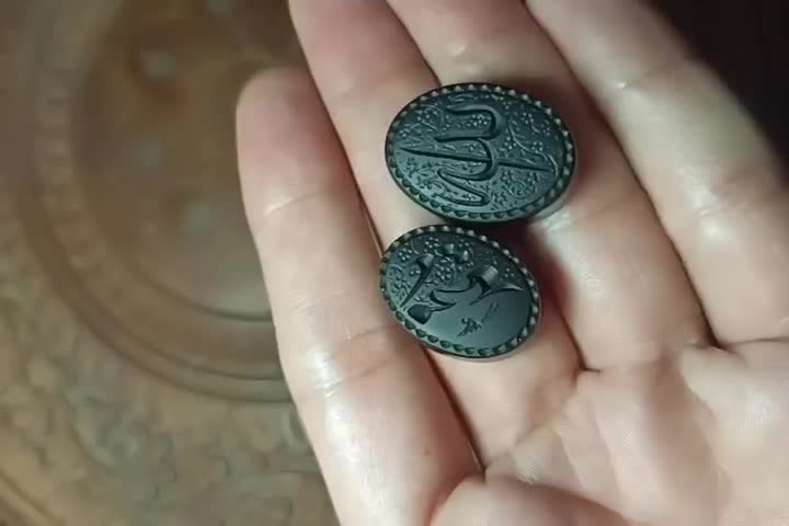 سنگ عقیق سرخ سیاه طبیعی|جواهرات|رشت, شهرک صبا|دیوار