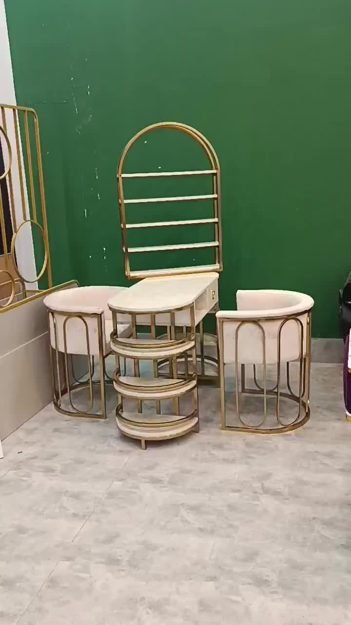 میز ناخن پرطرفدار / صندلی پرفروش و راحت هلال|آرایشگاه و سالن‌های زیبایی|ملک‌آباد, |دیوار