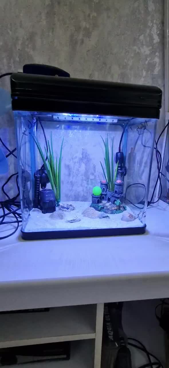 دوتا آکواریم برندشرکتی آکواهمراه تجهیزات|ماهی|تهران, چهارصد دستگاه|دیوار