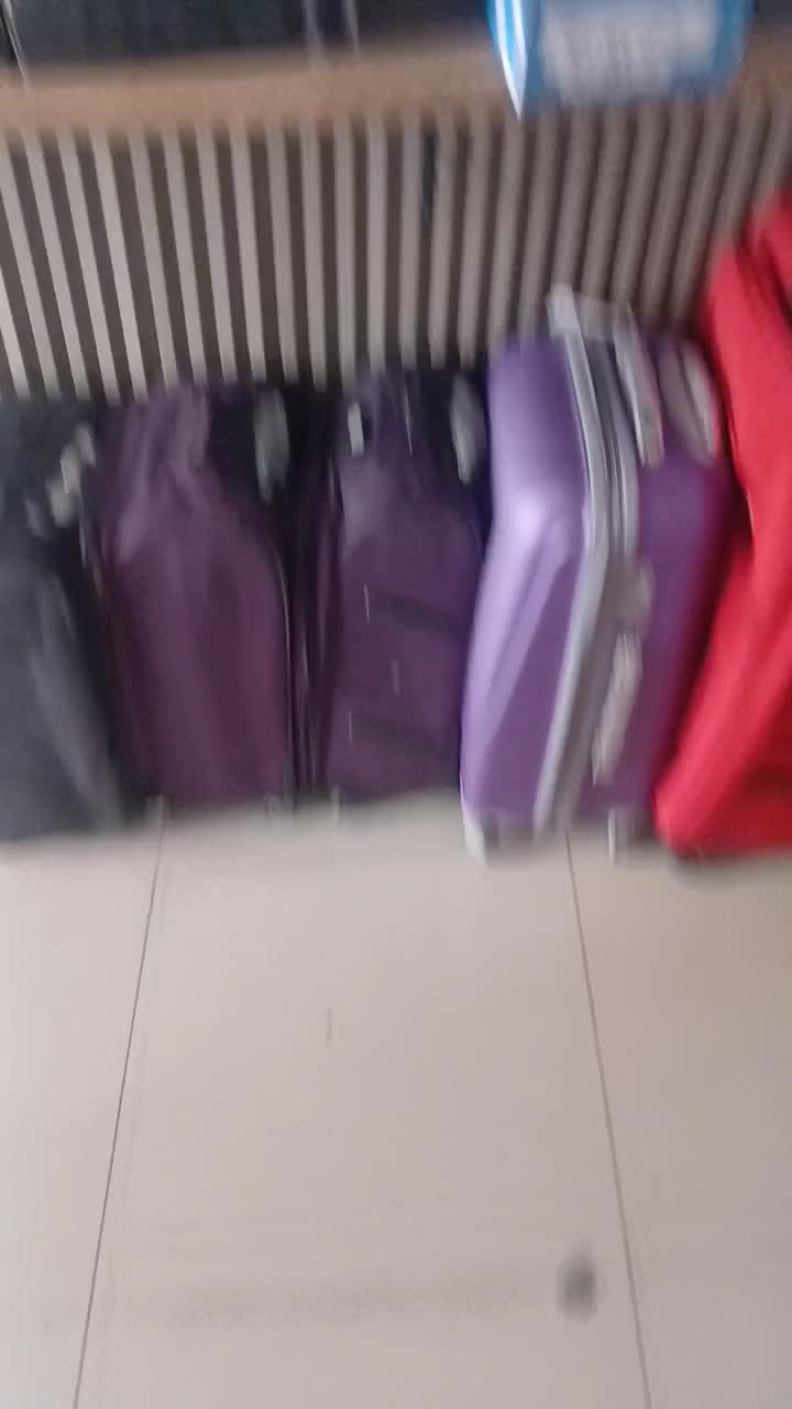 فروش انوع کتونی اورجینال و مستر|کیف، کفش، کمربند|تهران, شهرک خرازی|دیوار