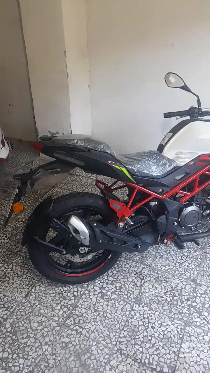 بنلی ۲۵۰|موتورسیکلت|خمام, |دیوار