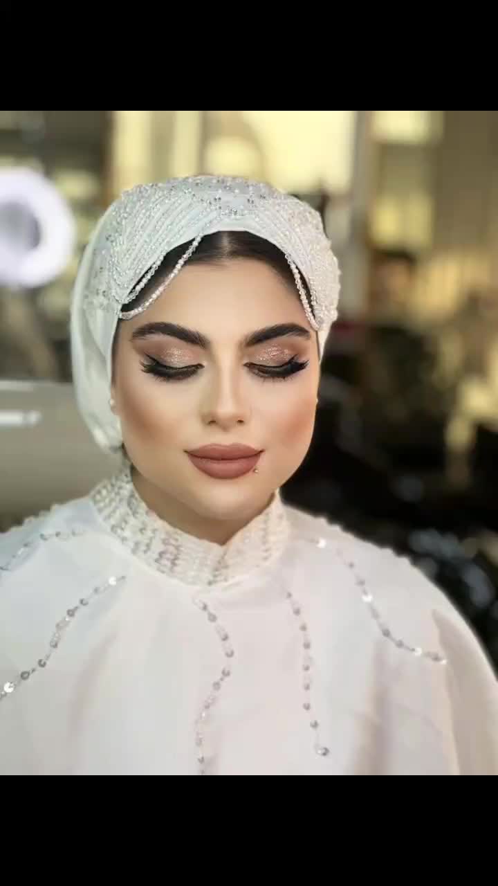 میکاپ و شینیون عروس/آموزش میکاپ/تخفیف تمامی خدمات|خدمات آرایشگری و زیبایی|کرج, شاهین‌ویلا|دیوار
