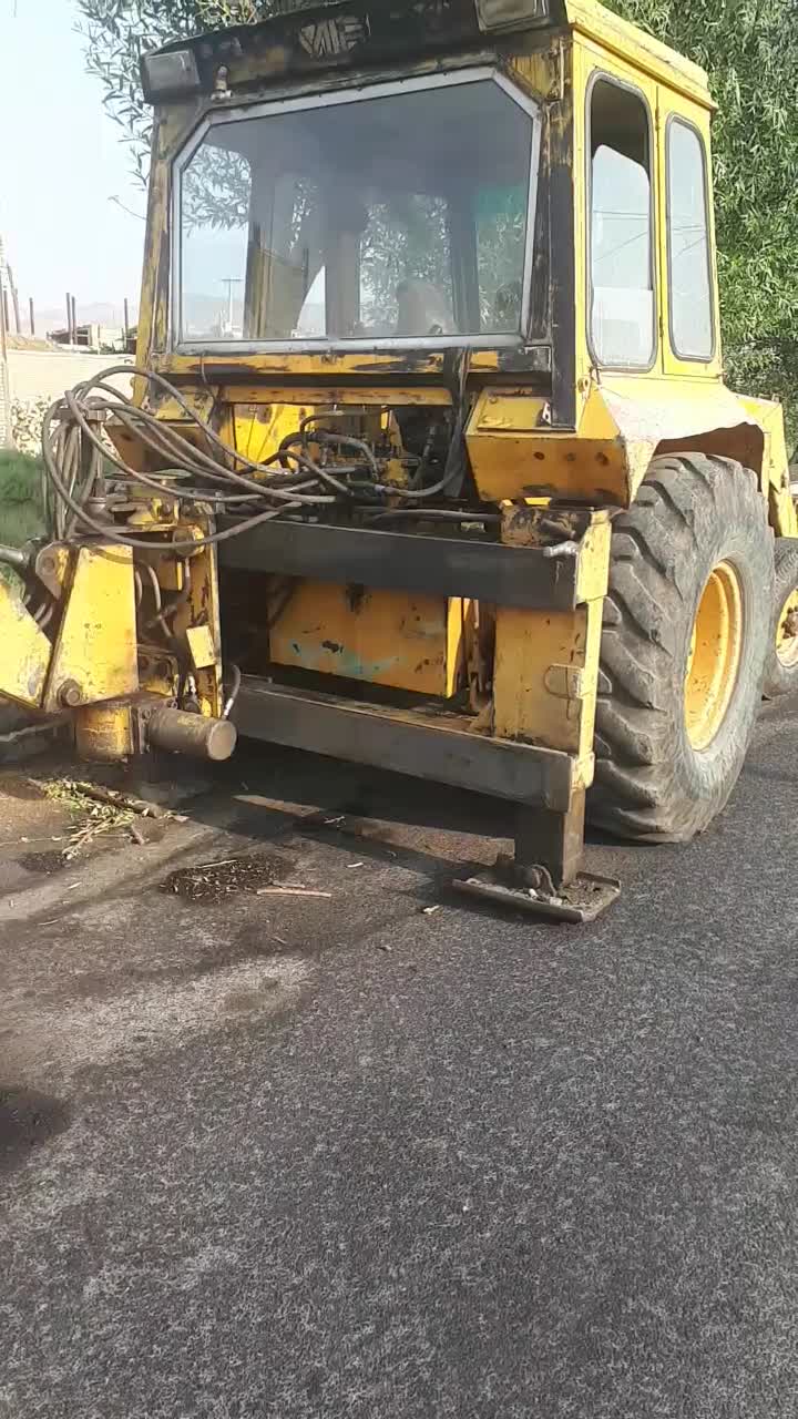 بیل بکهو ام اف|خودرو سنگین|ملایر, |دیوار