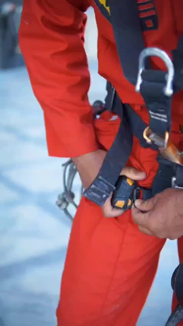 کار در ارتفاع. بند بازی. کار با طناب. عایق نما|خدمات پیشه و مهارت|گرگان, |دیوار