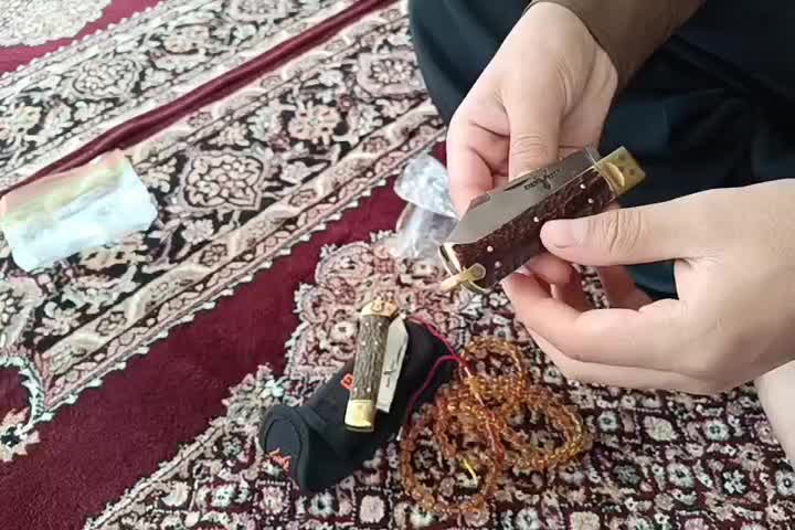 دوتا چاقوی استاد کریم کرند قیمت هردو هفت ونیم|کلکسیون اشیاء عتیقه|جوانرود, |دیوار