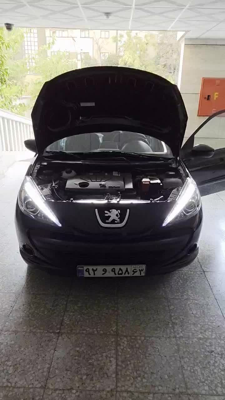 207 مشکی دنده اتومات سقف فلز|خودرو سواری و وانت|شیراز, معالیآباد|دیوار