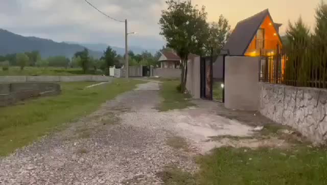 فروش ویلاسویسی ۴۲۵متری لاکچری سندتکبرگ|فروش خانه و ویلا|شاندرمن, |دیوار