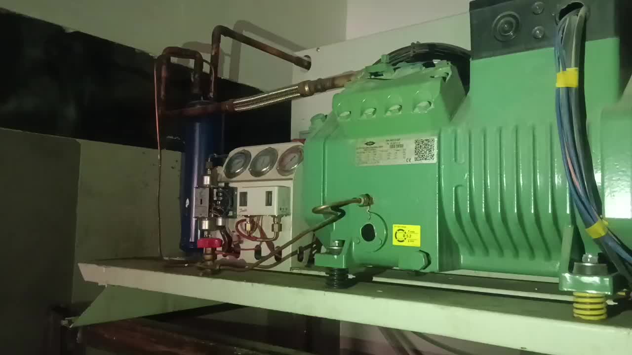 سردخانه ۱۰اسب بیتزر|ماشین‌آلات صنعتی|اندیشه, اندیشه فاز ۲|دیوار