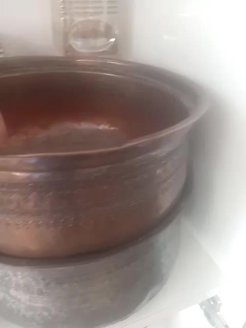 لوازم مسی قدیمی|کلکسیون اشیاء عتیقه|نیشابور, بیمارستان عطار نیشابوری|دیوار