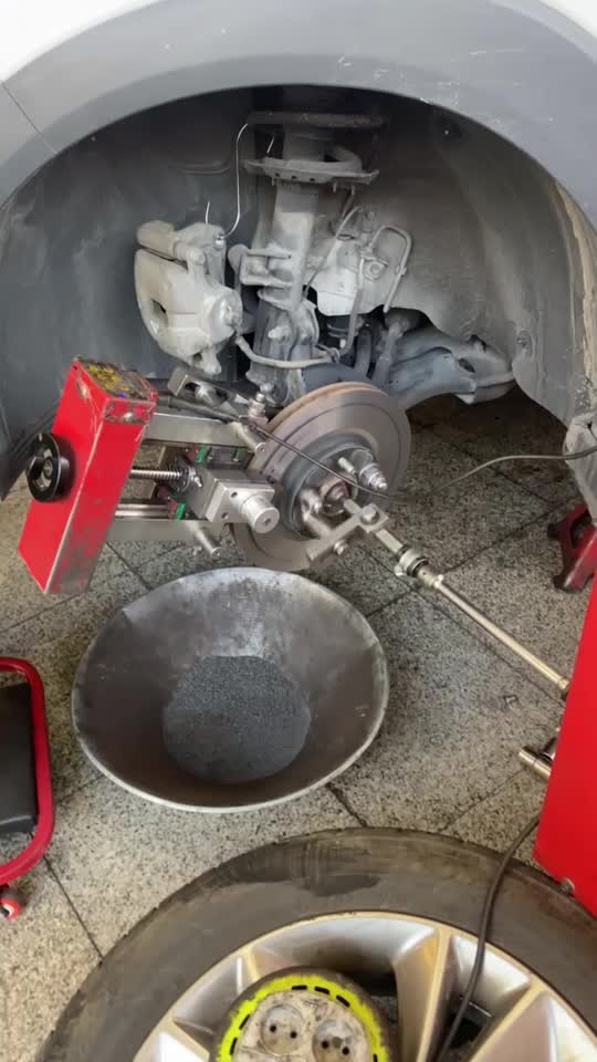 تراش دیسک درجا تضمینی رفع لرزش ترمز|خدمات موتور و ماشین|تهران, اوقاف|دیوار