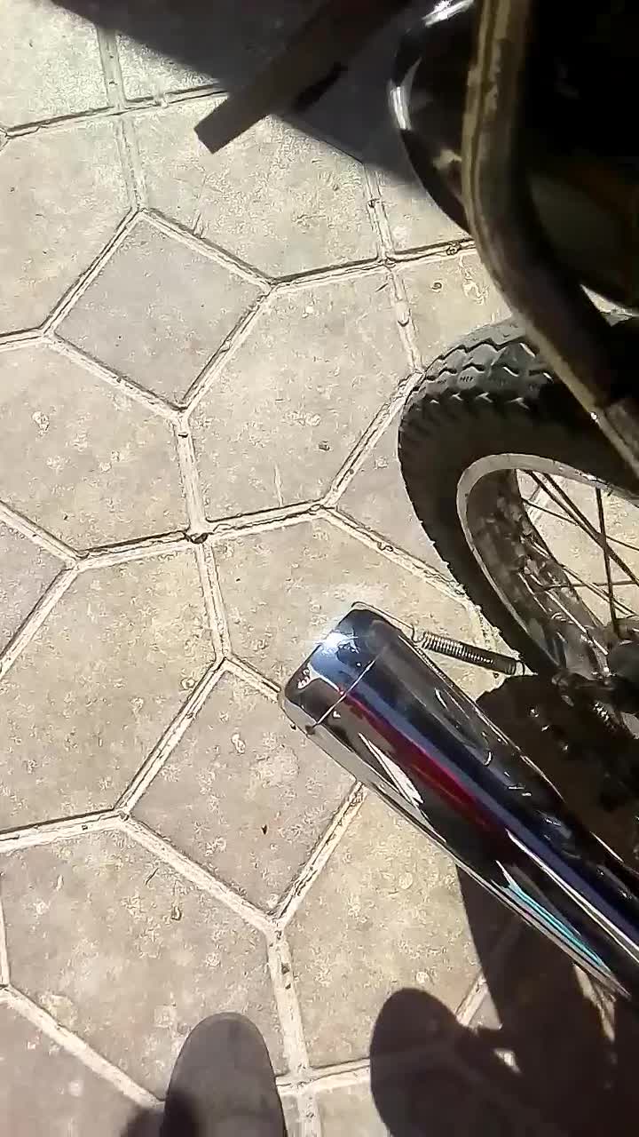 اگزوز مجتبی 2011فوق سفارشی صدا شیشه ای|قطعات یدکی و لوازم جانبی|شیراز, تندگویان|دیوار