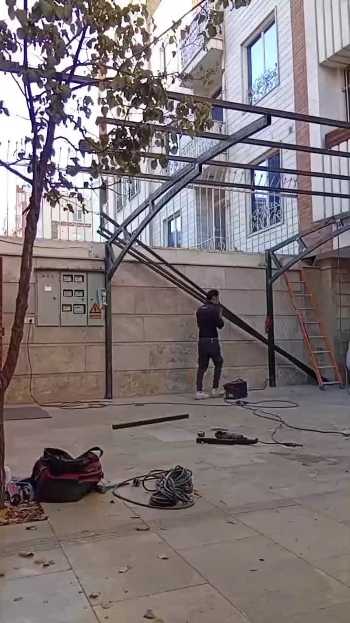 جوشکاری ، اجرای کامل انواع سقف های شیروانی،سایبان|خدمات پیشه و مهارت|محمدیه-قزوین, |دیوار