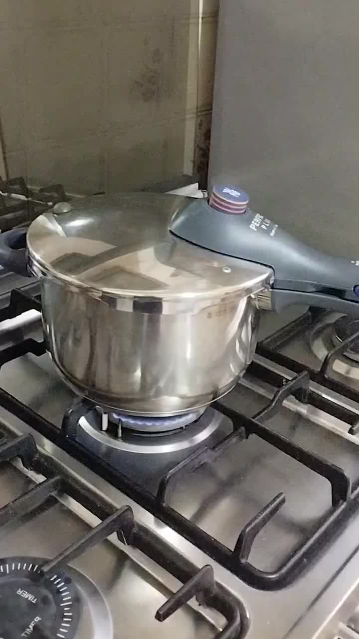 زودپز چهار نیم لیتر wmf اصل made in Germany|ظروف پختوپز|تهران, طیب|دیوار