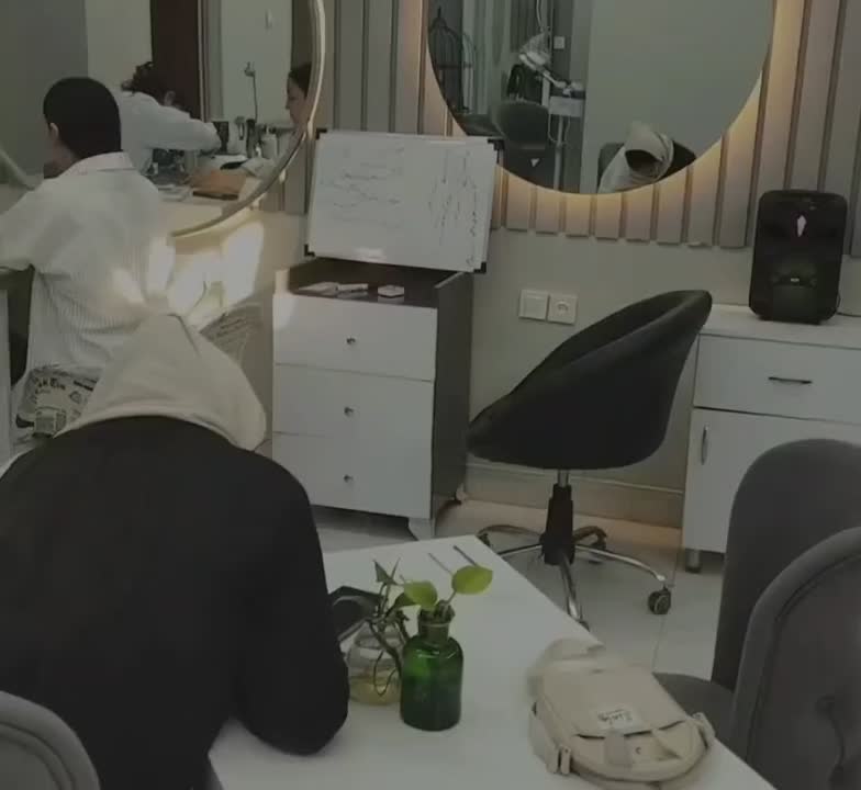 کاشت ناخن تخصصی وآموزش بامدرک معتبر(خدمات پیرسینگ)|خدمات آرایشگری و زیبایی|مشهد, طلاب|دیوار