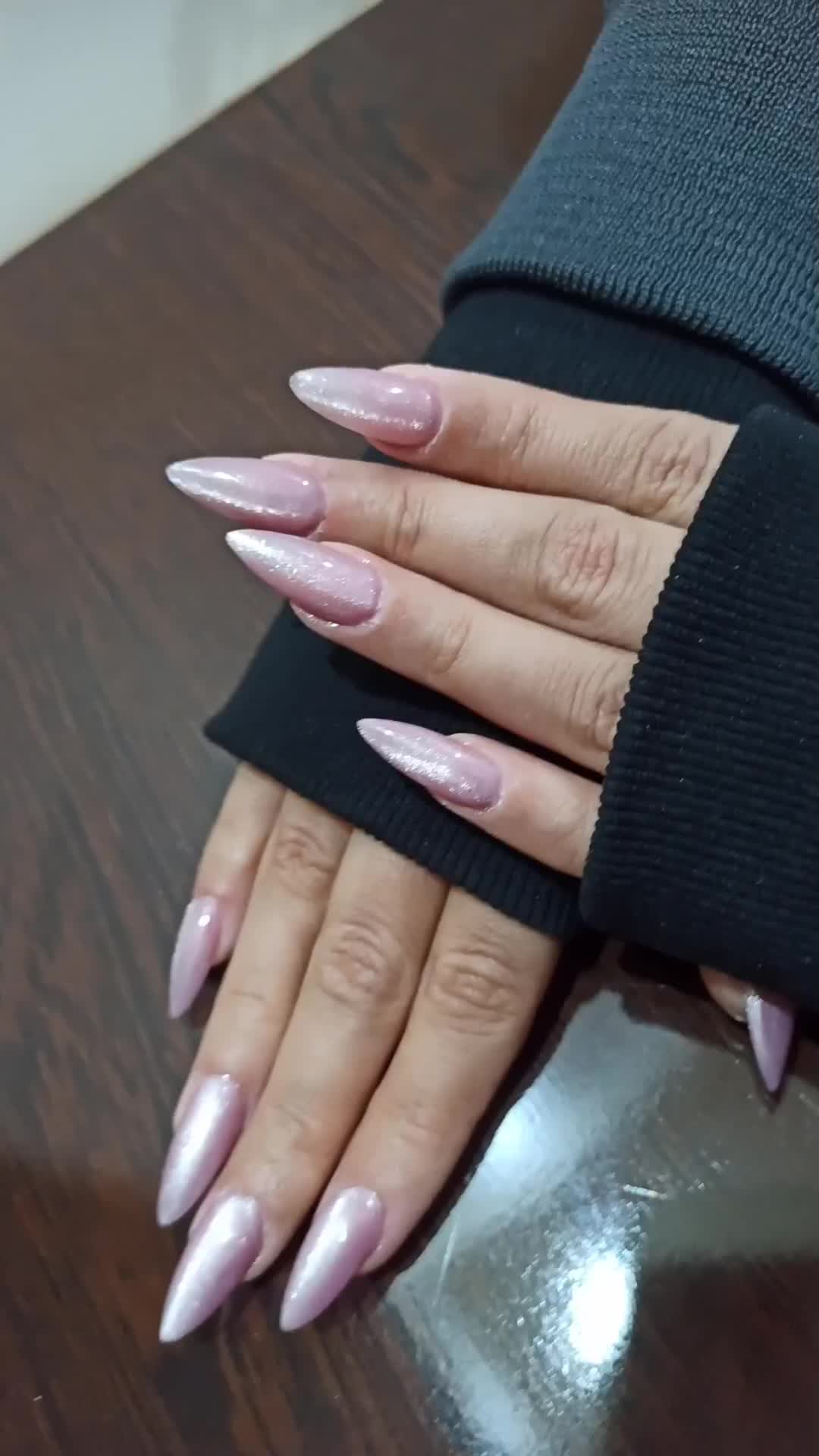 تخفیف ویژه شب یلدا برای خدمات ناخن|خدمات آرایشگری و زیبایی|شاهینشهر, خبرنگار|دیوار