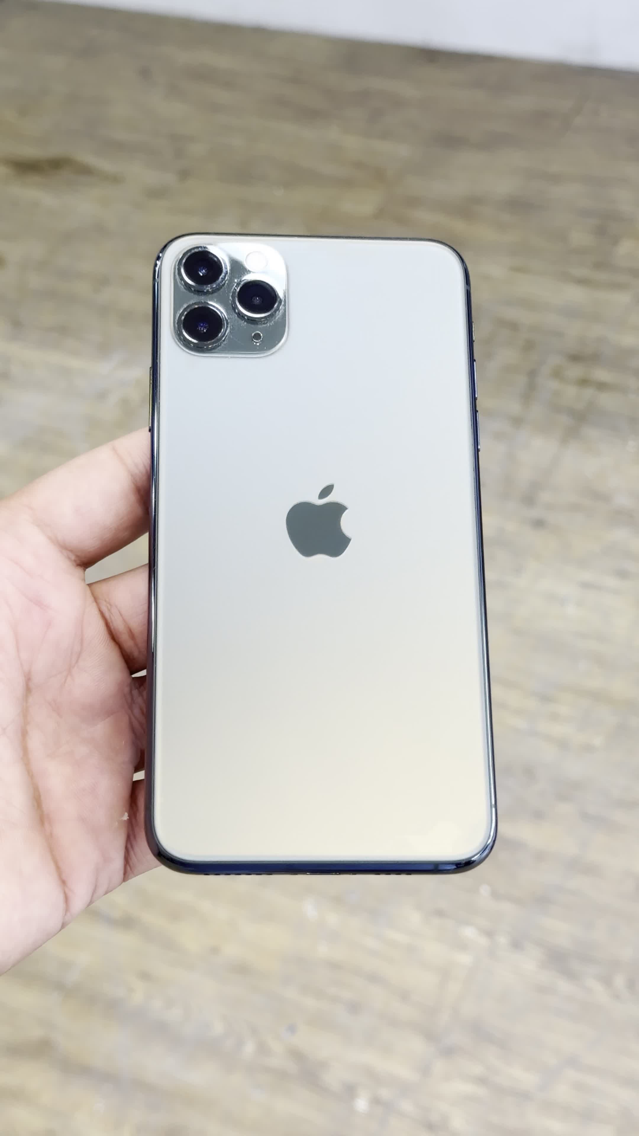 آیفون ۱۱ پرومکس دو سیم در حد|موبایل|قائم‌شهر, |دیوار