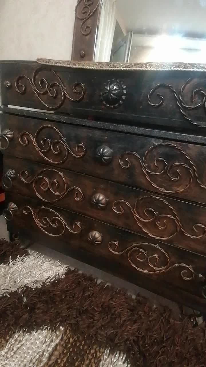 کنسولی، فرفورژه، دراور، میز توالت|بوفه، ویترین، کنسول|مشهد, نوفل لوشاتو|دیوار