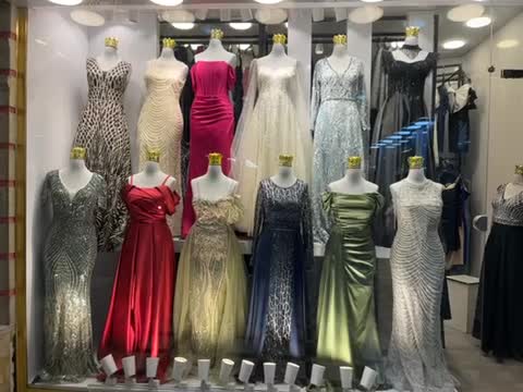 فروشنده لباس مجلسی|استخدام بازاریابی و فروش|رشت, بازار|دیوار