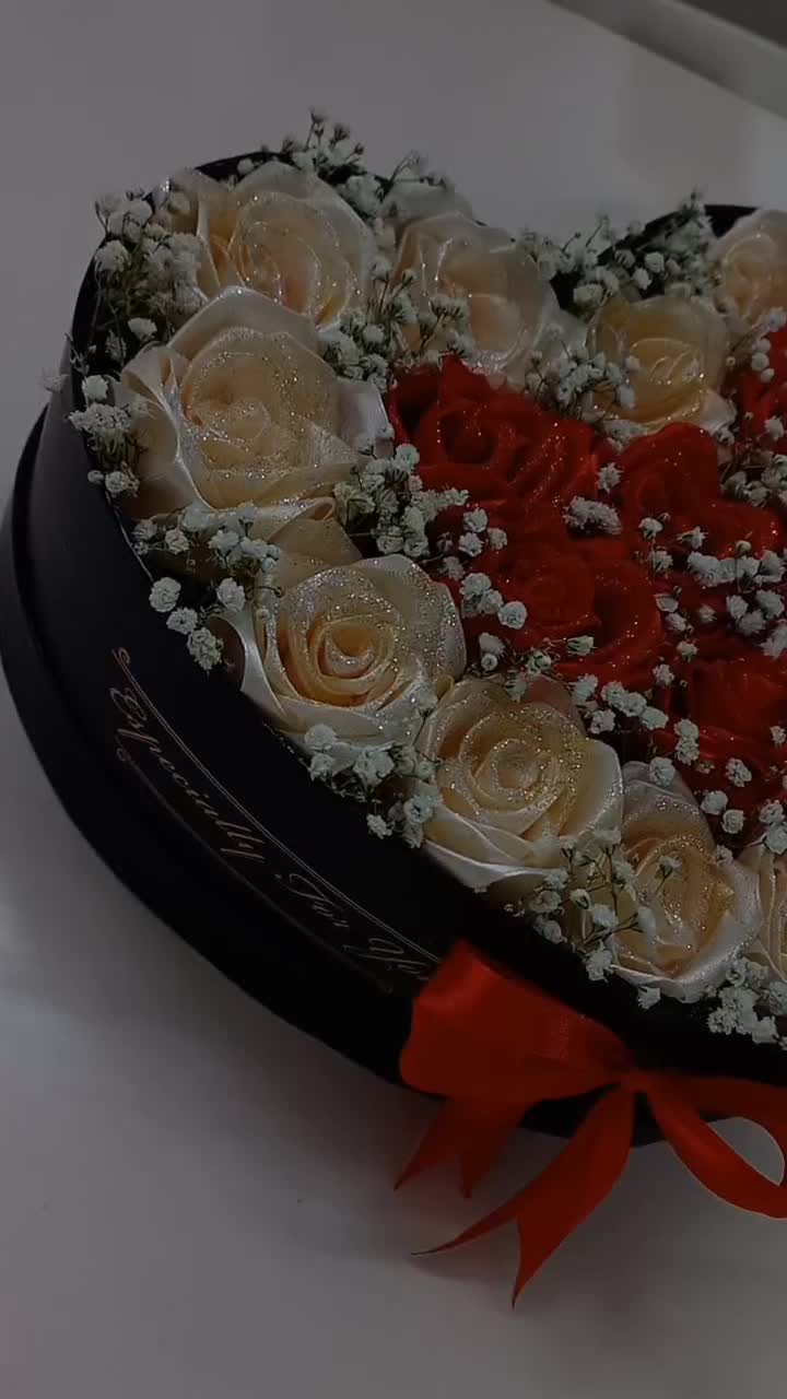 گل روبانی دسته گل و باکس و باکس پول|گل مصنوعی|اراک, |دیوار