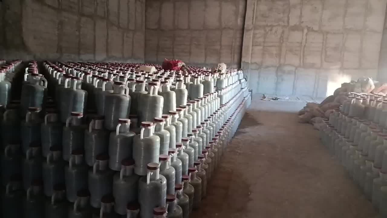 فروش انواع  خیار شور و ترشی جات تحویل در محل|عمده‌فروشی|لالجین, |دیوار