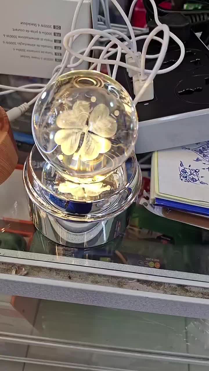 گوی شیشه ای، چراغ خواب ،گوی شیشه ای گردون|چراغ خواب و آباژور|تهران, تهران‌ویلا|دیوار