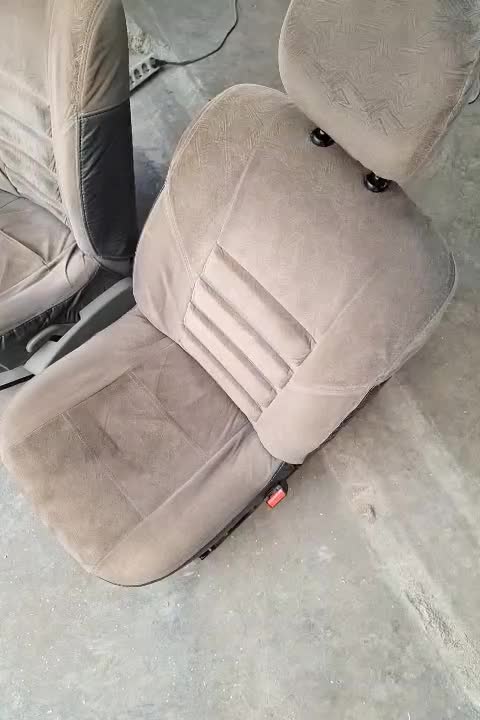 صندلی جلو ال ۹۰ جفت جلو در حد نو روکش داره کثیفه|قطعات یدکی و لوازم جانبی|قدس, شهر‌قدس|دیوار