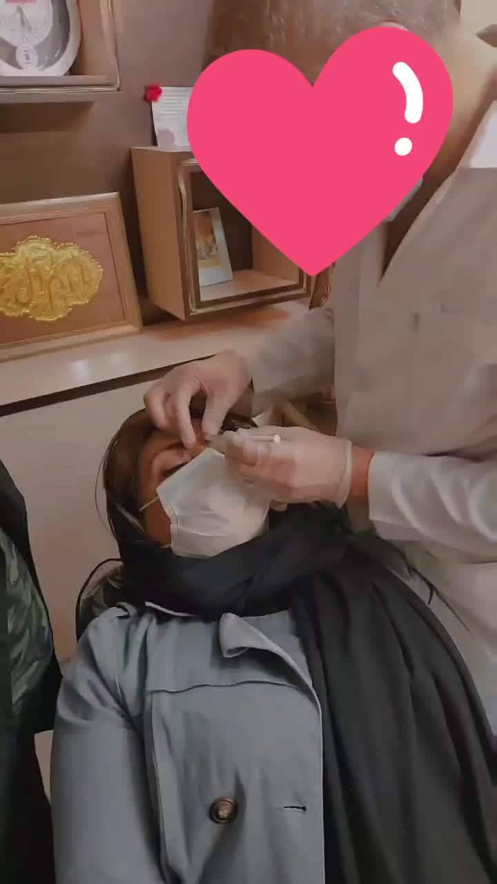 بوتاکس صورت و میگرن و تزریق مزوژل ها پزشک متخصص|خدمات آرایشگری و زیبایی|اصفهان, درب کوشک|دیوار