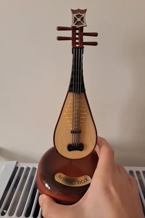 سه تار موزیکال|سازهای سنتی|آمل, |دیوار