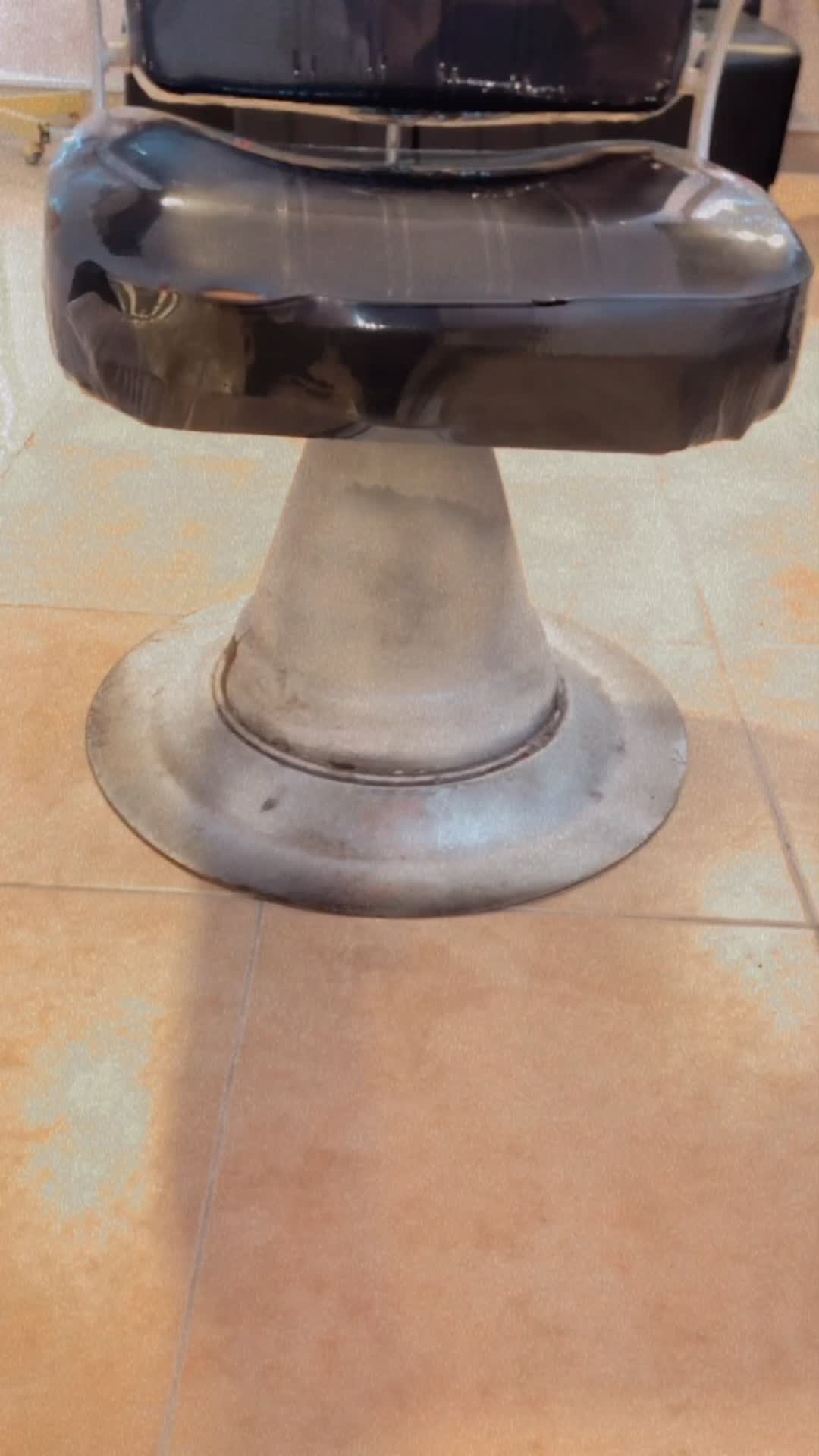 صندلی ارایشگاه|آرایشگاه و سالنهای زیبایی|فریدونکنار, |دیوار