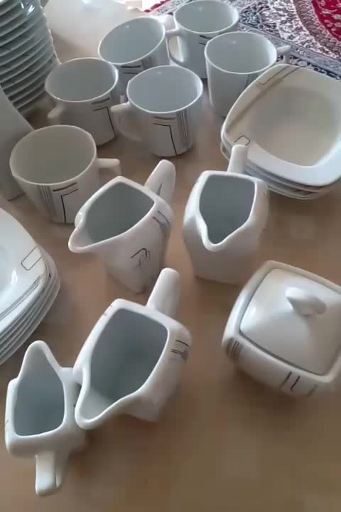 سرویس چینی توس ۱۸نفره|ظروف سرو و پذیرایی|کاشان, فین بزرگ|دیوار