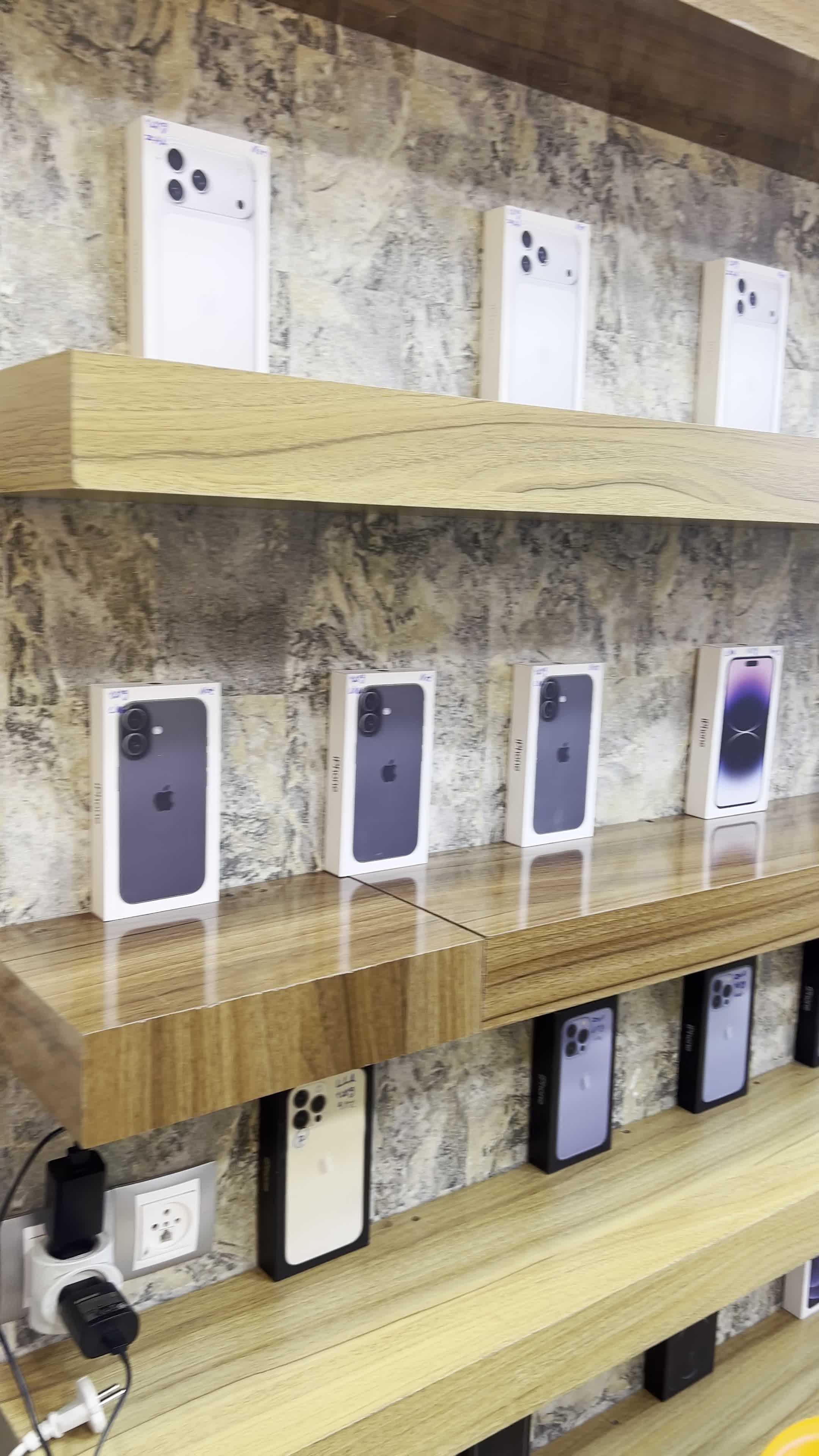 17Normall 128g 256g Cha 2Sim|موبایل|بانه, |دیوار