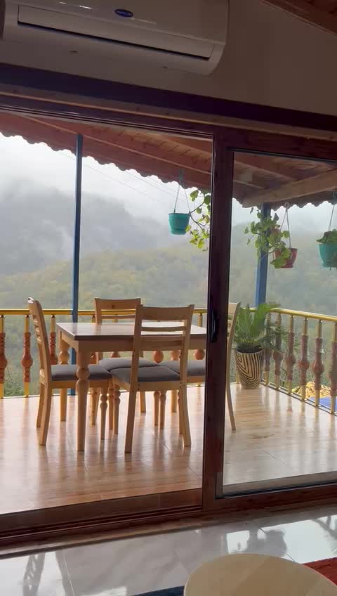 ویلا جنگلی اربه کله استخر شیشه ای ویو جنگل|اجارهٔ کوتاه‌مدت ویلا و باغ|رامسر, |دیوار