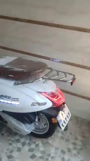 موتور وسپا|موتورسیکلت|کاشان, شهرک انقلاب|دیوار