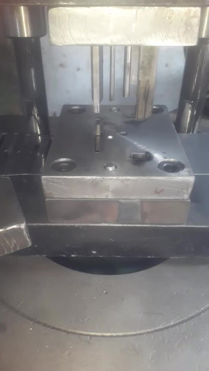 ساخت انواع قالب ها بادی ،و پلاستیک ،دایکاست و سمبه|خدمات پیشه و مهارت|تهران, خاوران|دیوار