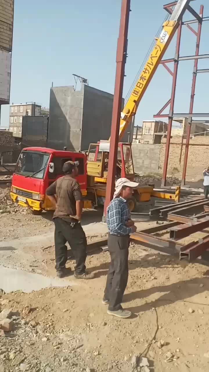 جوشکاری حرفه‌ای اسکلت با ۲۹ سال تجربه|خدمات پیشه و مهارت|ساوه, |دیوار