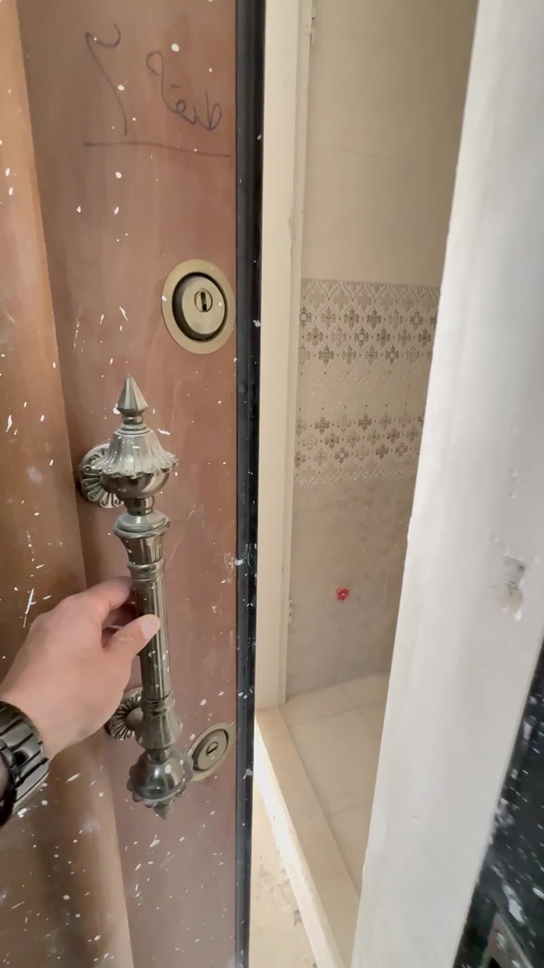 ۱۰۵ متر نوساز / پارکینگ اختصاصی/شهرک شهرداری/ظفر|فروش آپارتمان|کرمانشاه, |دیوار