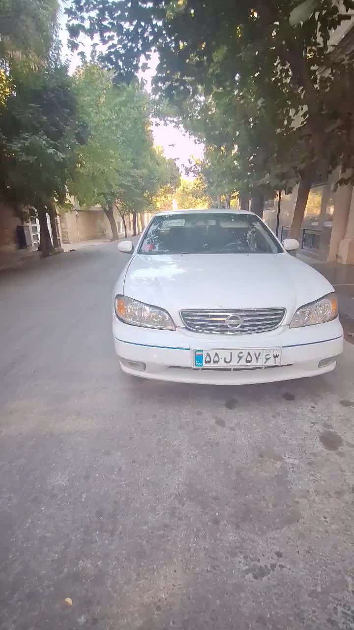 ماکسیما ۸۴ سفید اتومات|خودرو سواری و وانت|شیراز, معالی‌آباد|دیوار