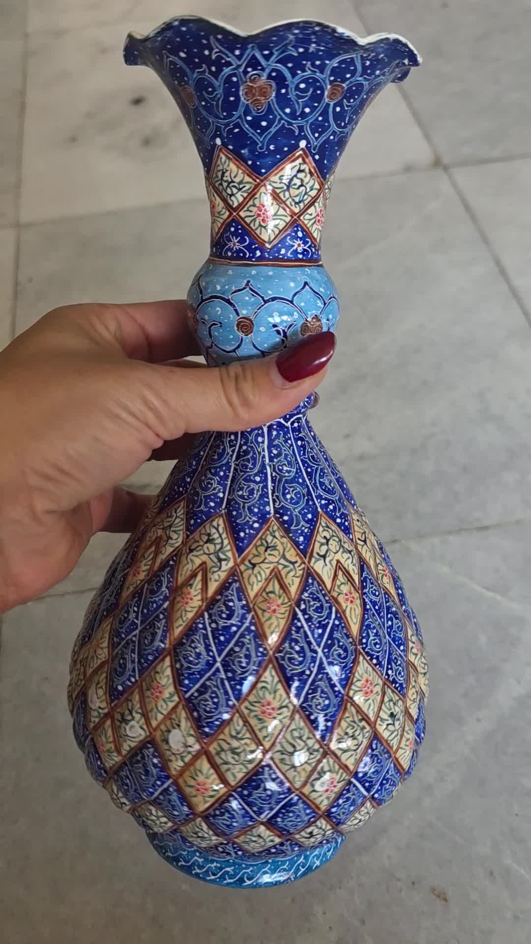 گلدان|صنایع دستی و سایر لوازم تزئینی|اصفهان, باغ زرشک|دیوار