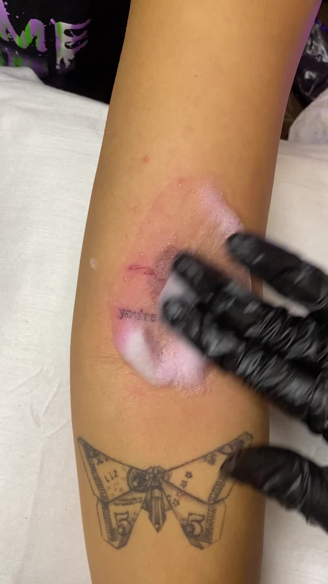 تتوبدن|خدمات آرایشگری و زیبایی|رباط‌کریم, رباط‌کریم|دیوار