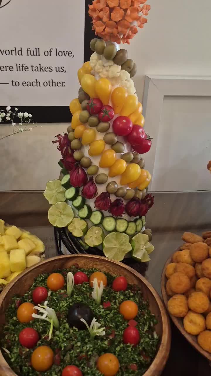 میز آرایی و حکاکی و سفره آرایی مجالس|خدمات پذیرایی، مراسم|تهران, انبار نفت|دیوار