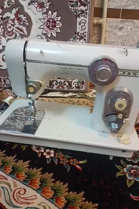 فروش چرخ خیاطی ژانومه اصل|چرخ خیاطی و ریسندگی|رباطکریم, الارد|دیوار