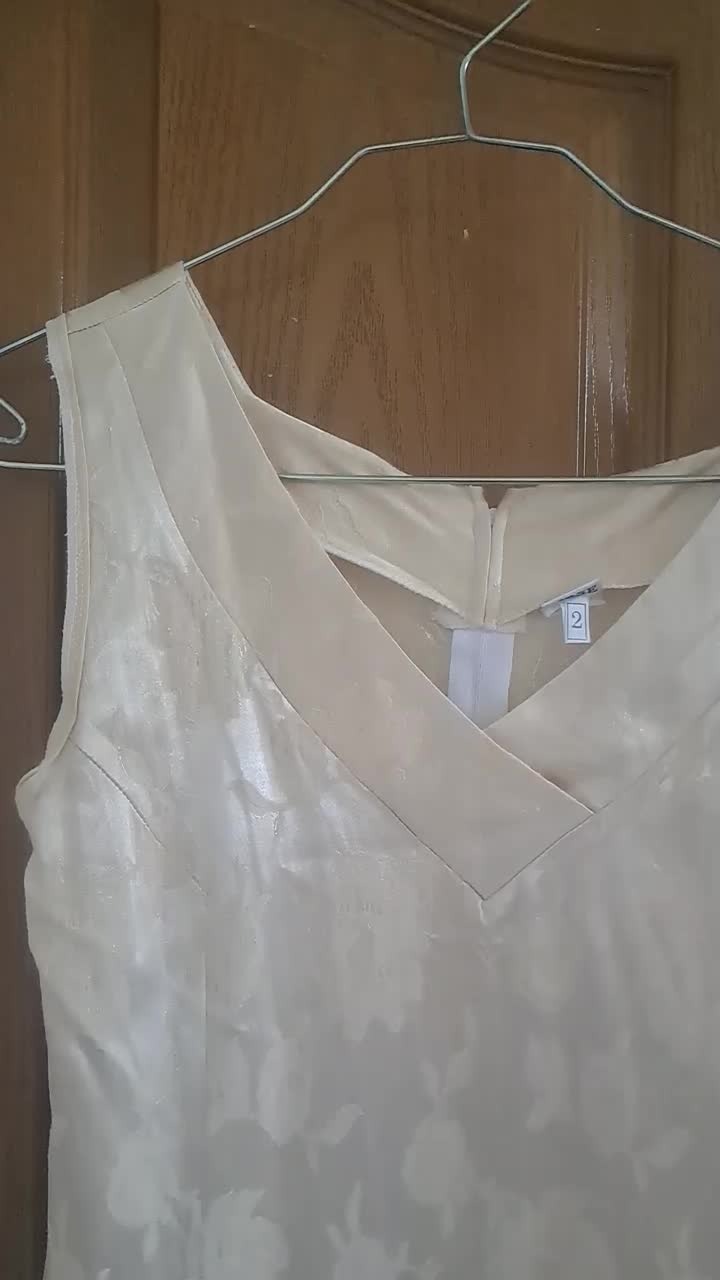 لباس مجلسی|لباس|اصفهان, سپاهان‌شهر|دیوار