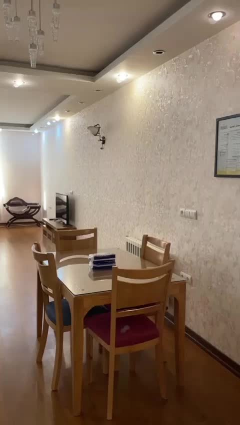 آپارتمان مبله نورگیر و دلباز/ کف پارکت/ فول|اجارهٔ کوتاهمدت آپارتمان و سوئیت|شیراز, تاچارا|دیوار