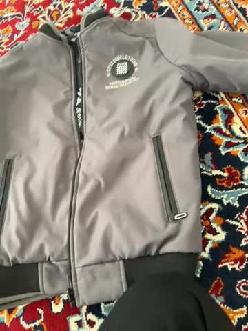 کاپشن|لباس|مشهد, دانش|دیوار